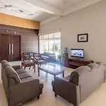 Capital O 2239 Hotel Endah Parahyangan