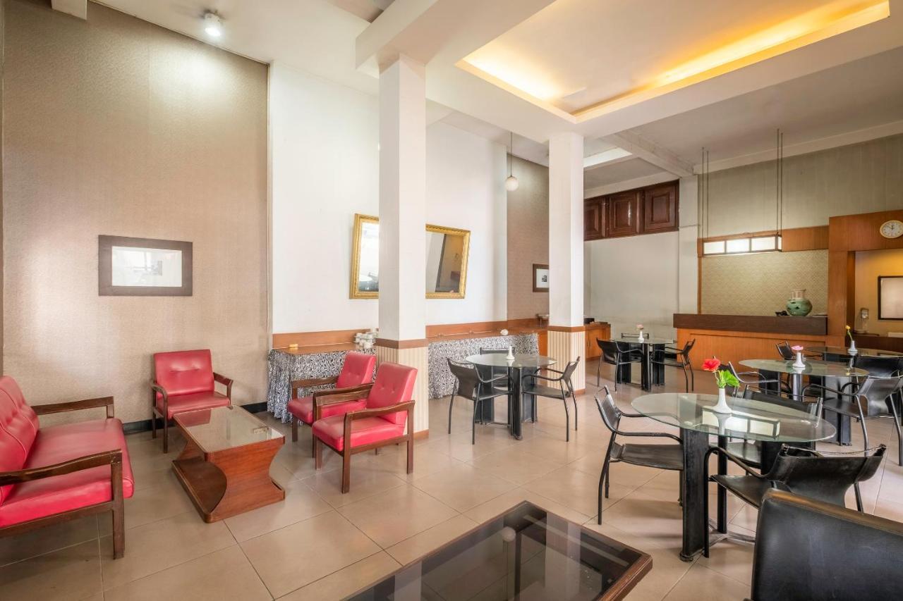 Hotel Capital O 2239 Endah Parahyangan Bandung